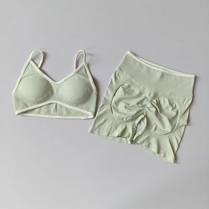 Seamless 2-Piece Yoga Set – Crop Top Sports Bra & High-Waist Shorts for Women