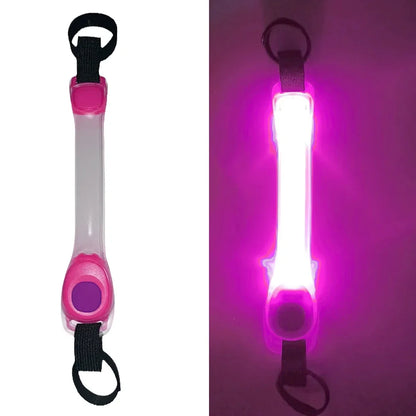LED Dog Safety Light Pendant – Waterproof Glowing Collar Clip