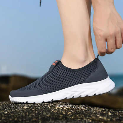 Lightweight Slip-On Mesh Sneakers – Breathable Summer Walking Shoes