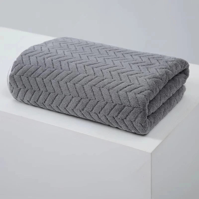 Thick Coral Velvet Bath Towel – Soft, Absorbent & Quick-Dry