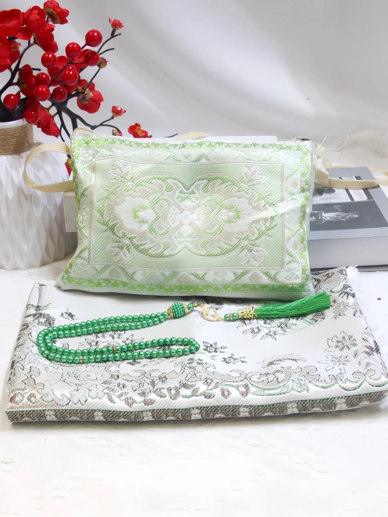 Muslim Prayer Rug Gift Set with Beads & Portable Bag