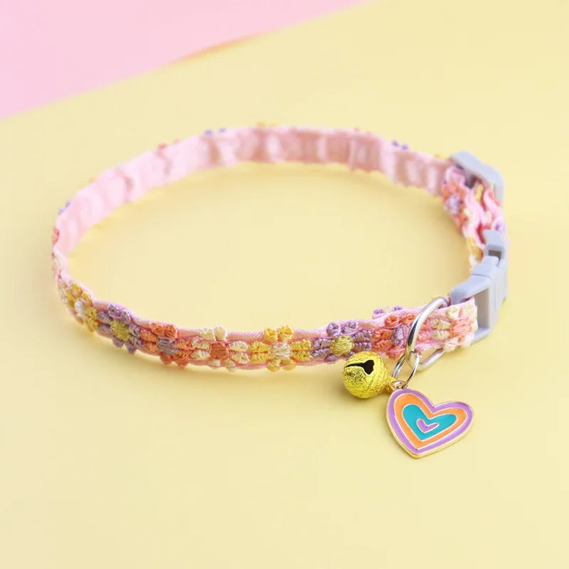 AirTag Cat Collar – Cute Flower Lace with Pendant & Bell