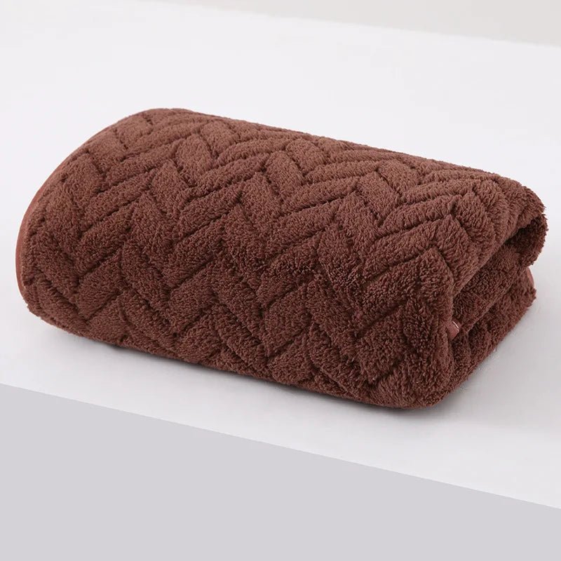 Thick Coral Velvet Bath Towel – Soft, Absorbent & Quick-Dry