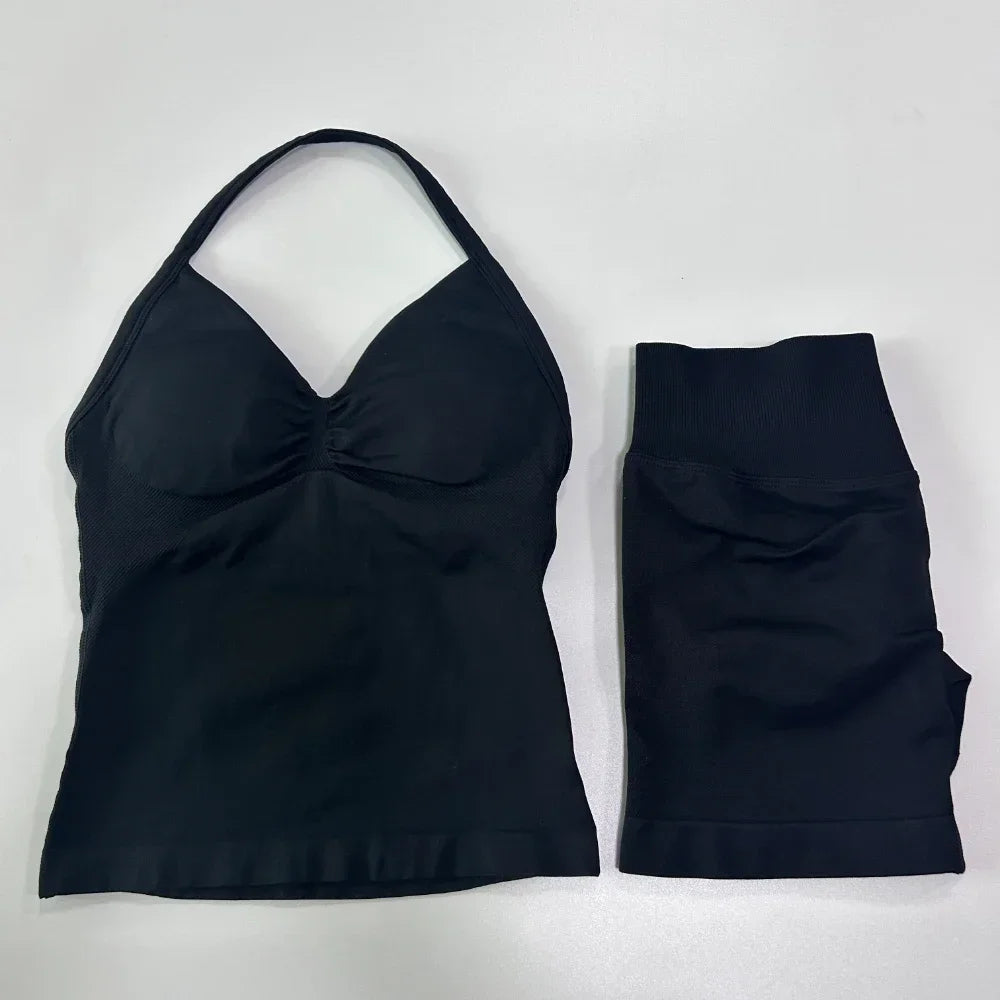 Women's 2-Piece Seamless Workout Set – Backless Tank Top & Scrunch Shorts